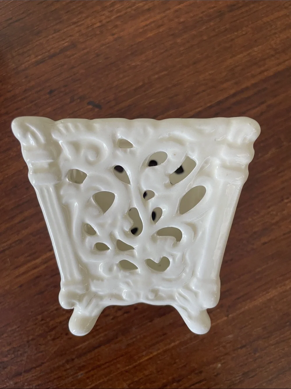Set of 3 White Ceramic Lattice Footed Tea Light Holders